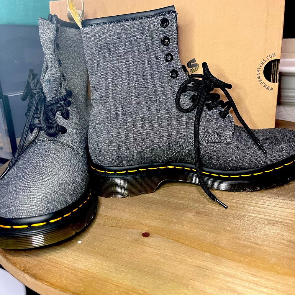 Dr. Martens Size 8 Women’s Grey Vegan Boots - Like New